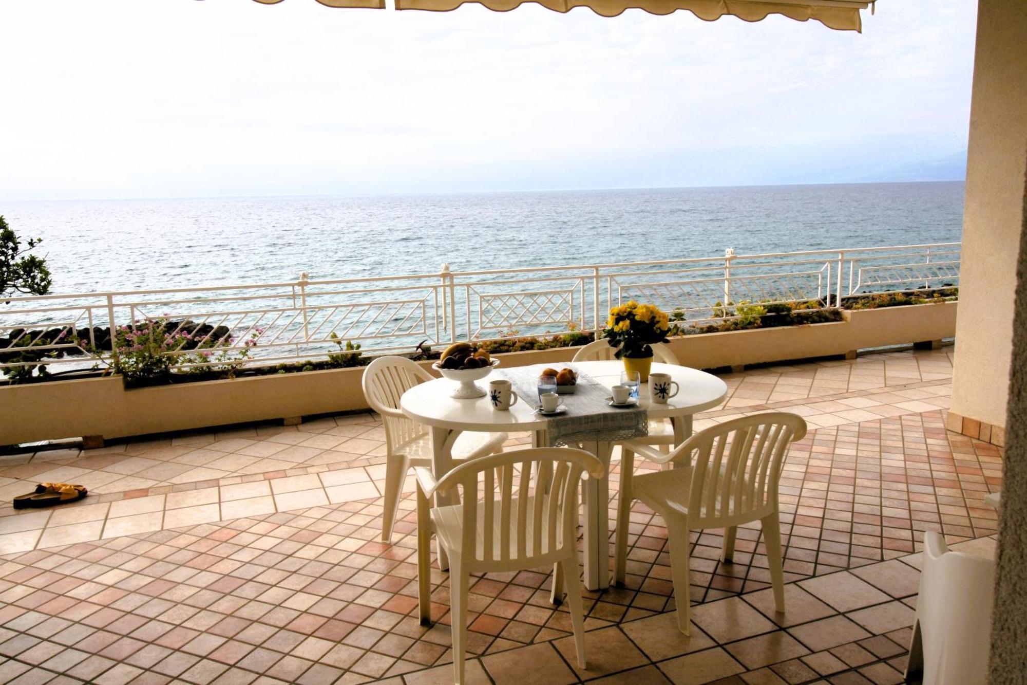 Villa Laura - Sul Mare Pizzo  Eksteriør bilde